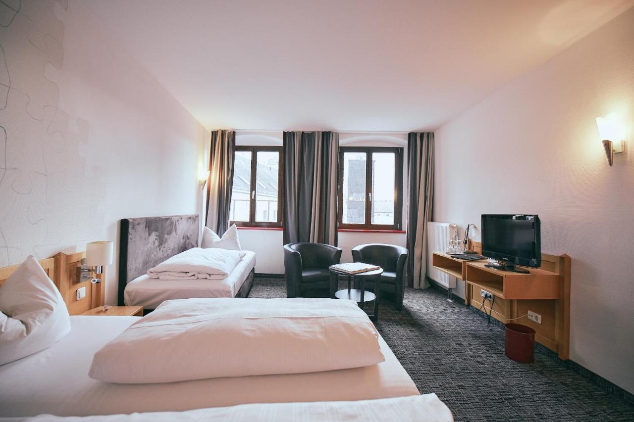 Hotel Roter Hahn Ρέγκενσμπουργκ Εξωτερικό φωτογραφία