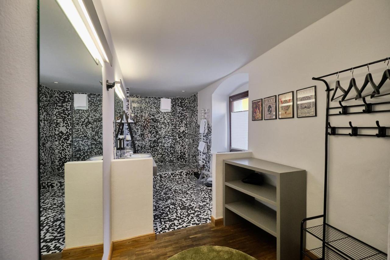 Hotel Roter Hahn Ρέγκενσμπουργκ Εξωτερικό φωτογραφία