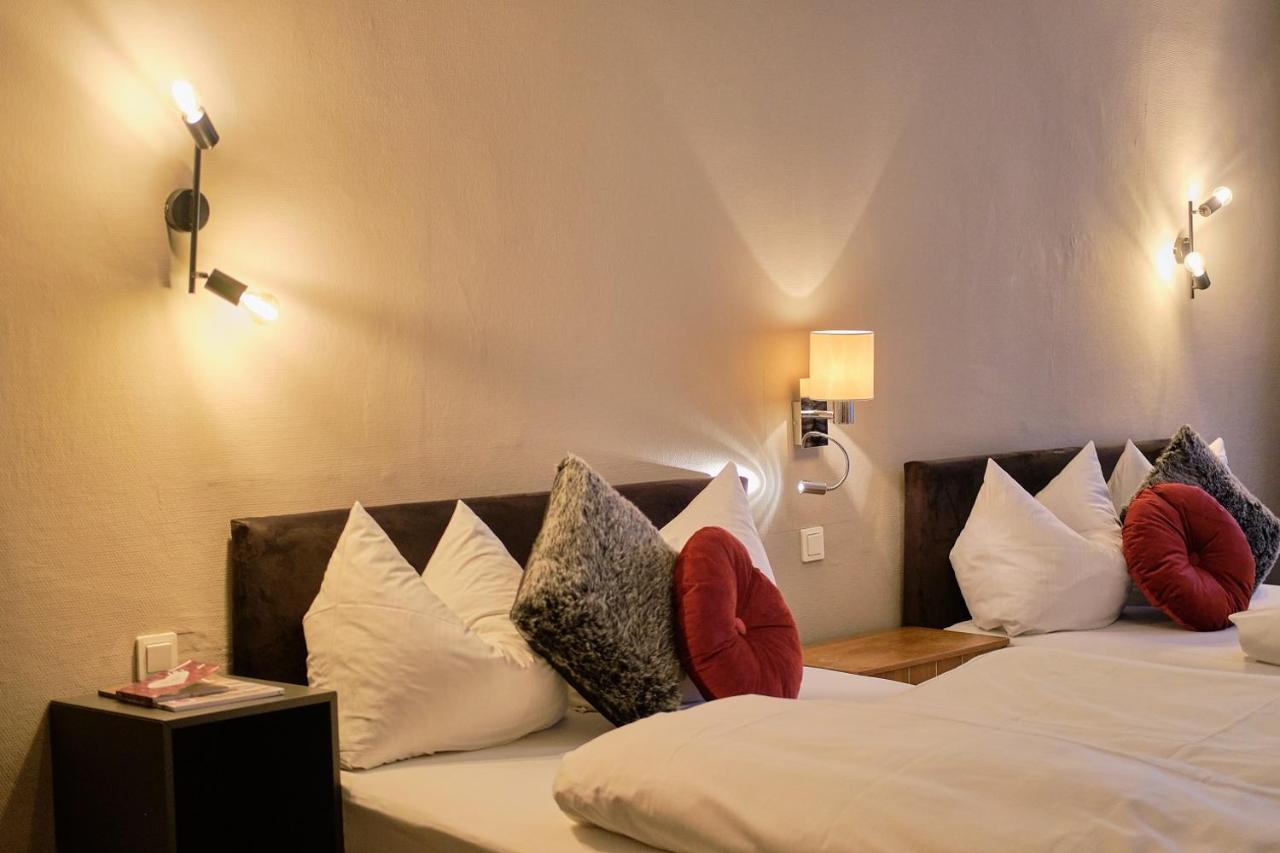 Hotel Roter Hahn Ρέγκενσμπουργκ Εξωτερικό φωτογραφία