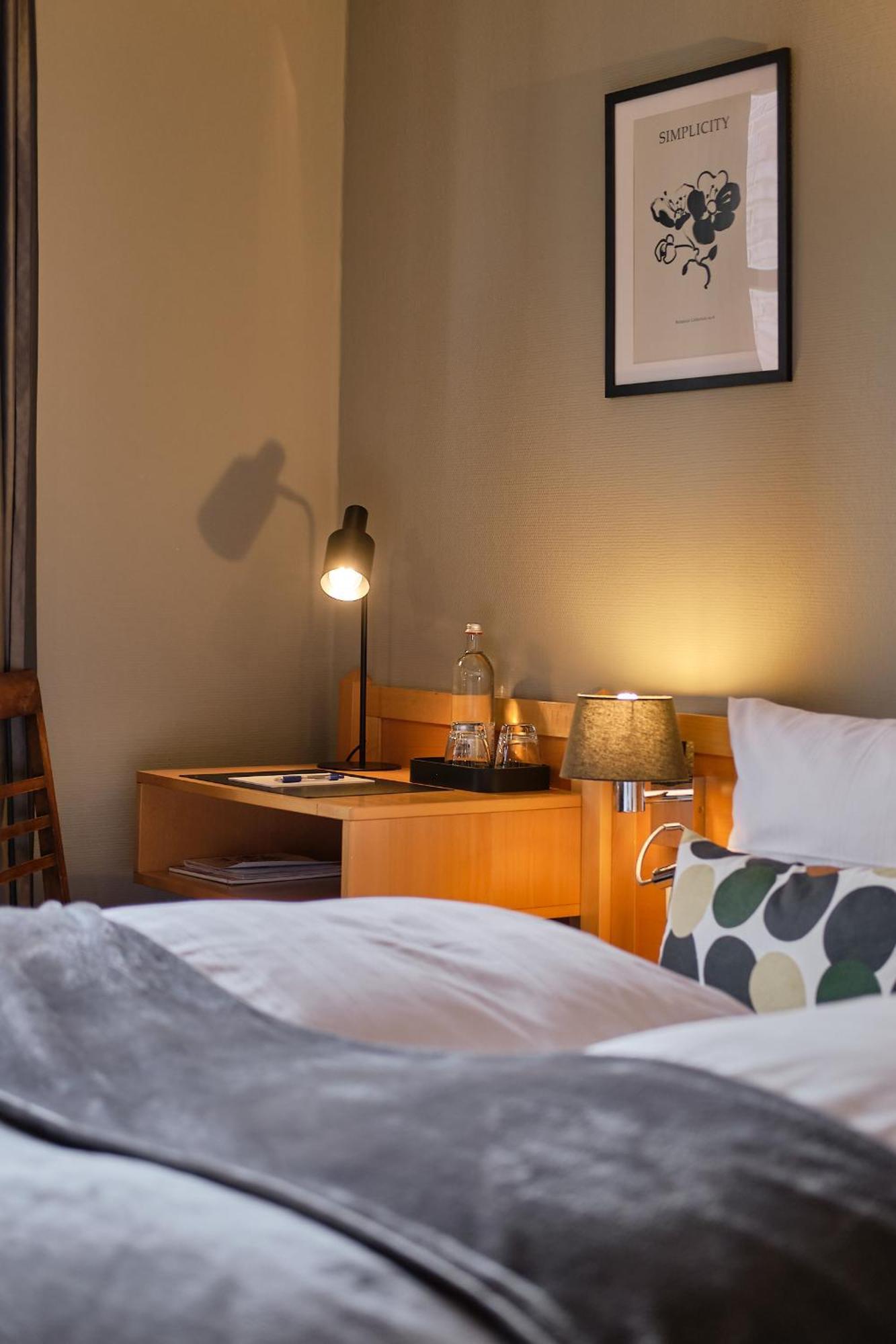 Hotel Roter Hahn Ρέγκενσμπουργκ Εξωτερικό φωτογραφία