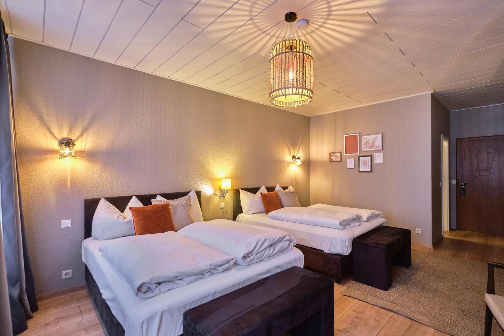 Hotel Roter Hahn Ρέγκενσμπουργκ Εξωτερικό φωτογραφία