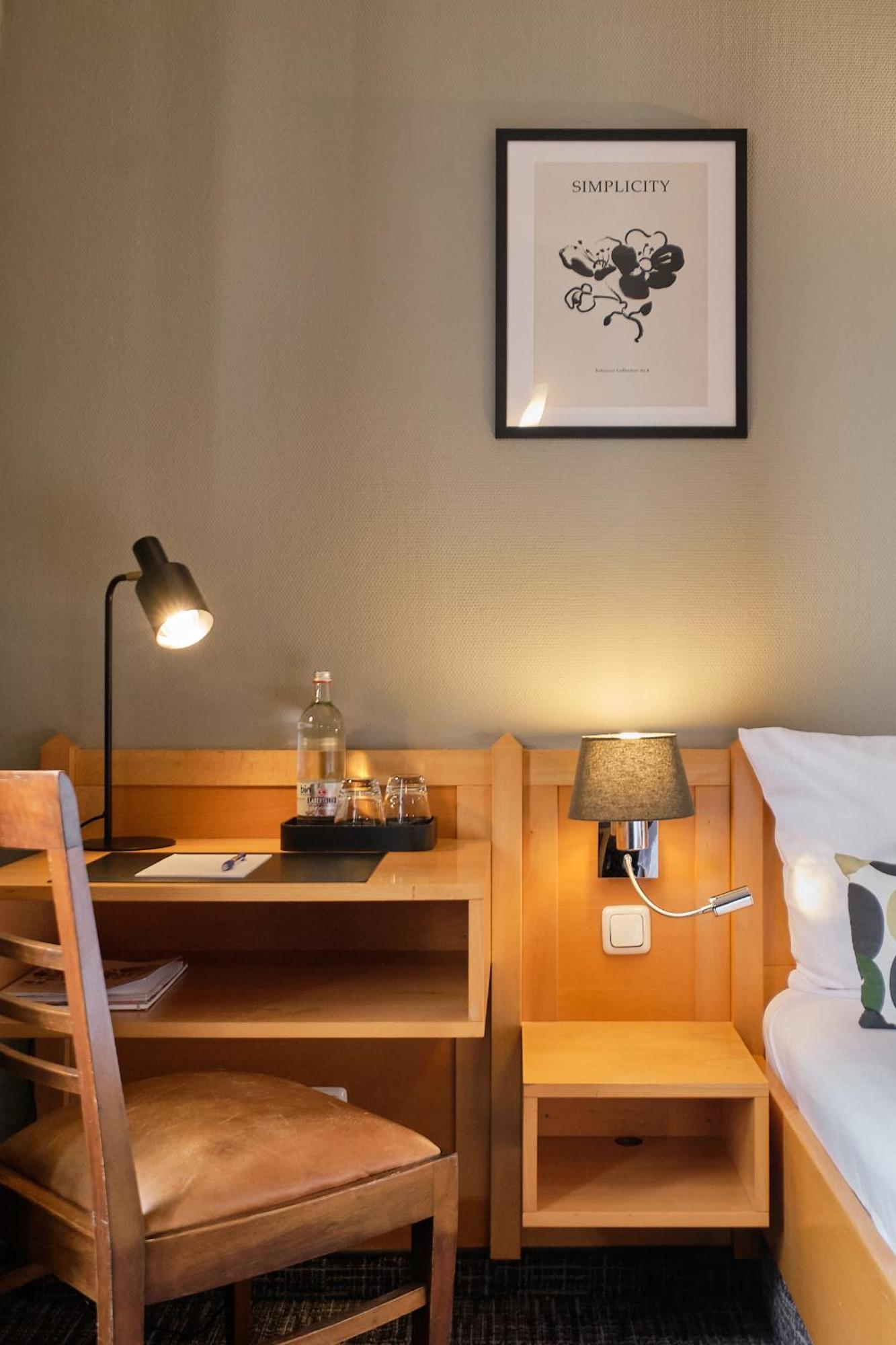 Hotel Roter Hahn Ρέγκενσμπουργκ Εξωτερικό φωτογραφία